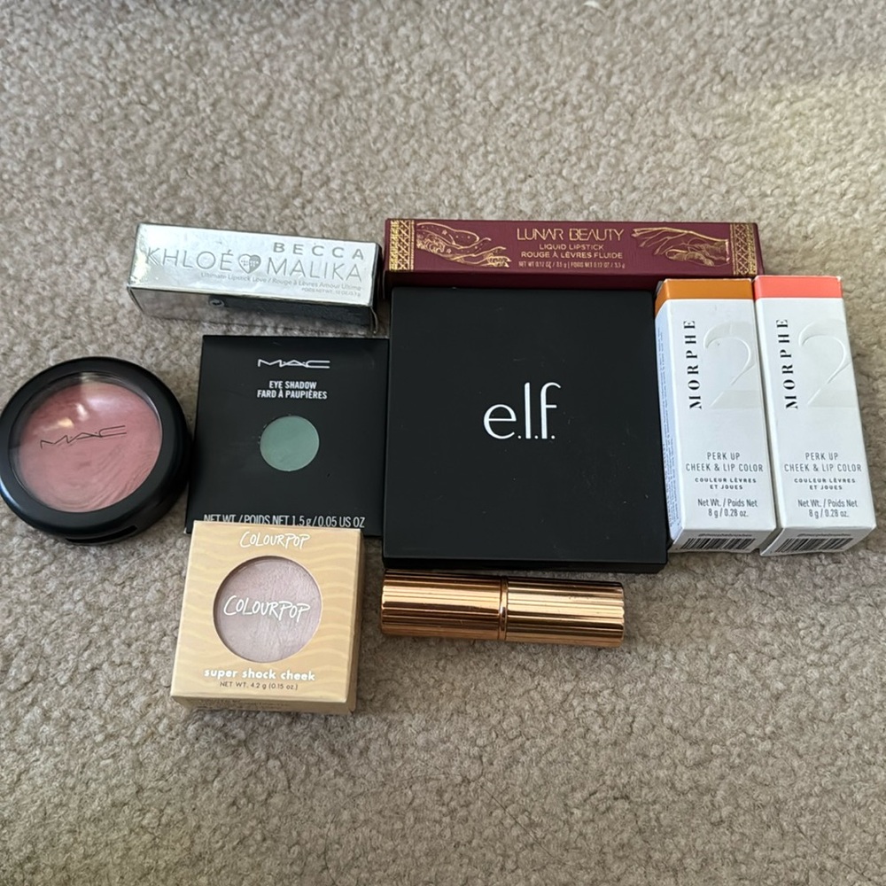 MAKEUP BUNDLE